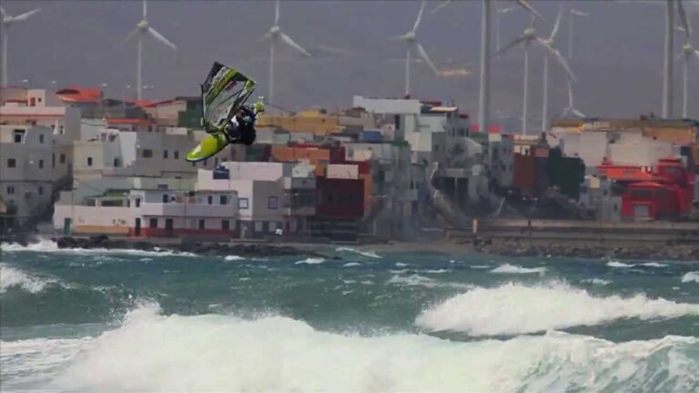 Mejores Spots de Kitesurf Cerca de Firgas